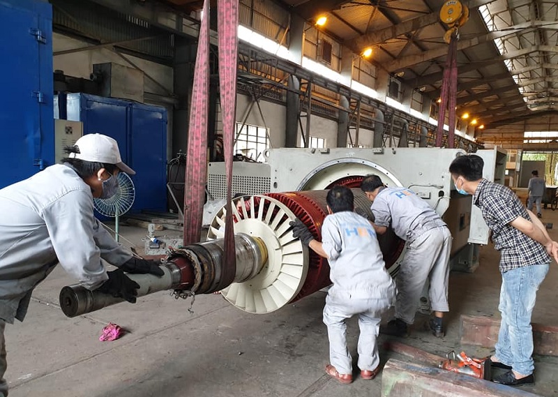 Tháo rời động cơ